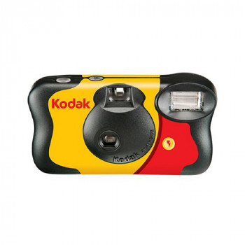 Kodak Divertido Protector de 35 mm de un Solo Uso de la Cámara Con Flash - 1 Ea-041778617762-0